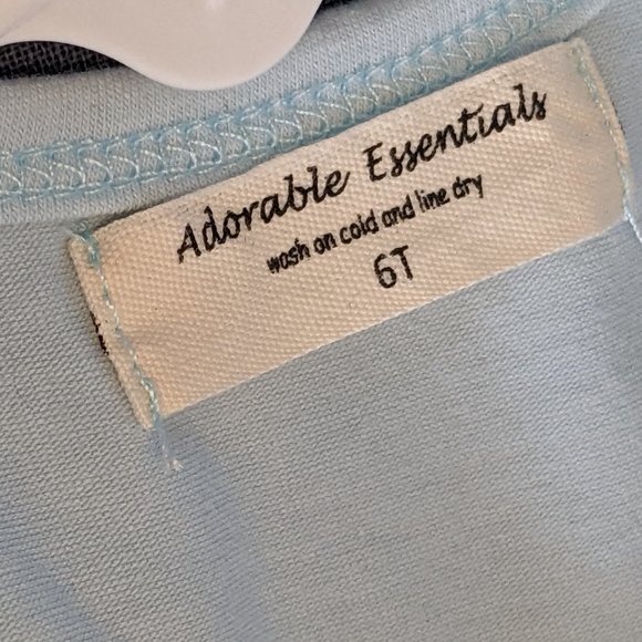 Adorable Essentials Cinderella Top in Blue/White Size 6 - Picture 2 of 3